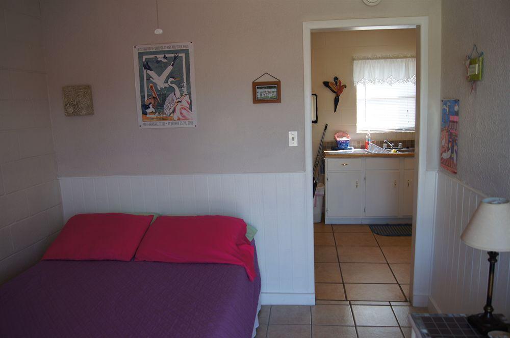 פורט ארנסס 3Rd Coast Inn מראה חיצוני תמונה